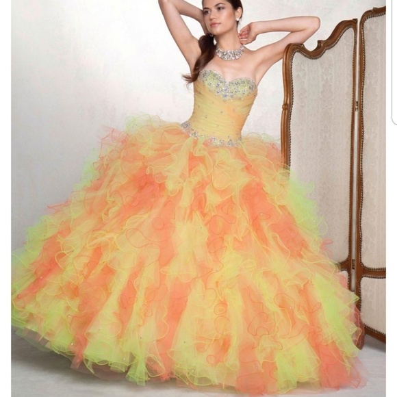 Sunburst Ballgown - Picture 7 of 7